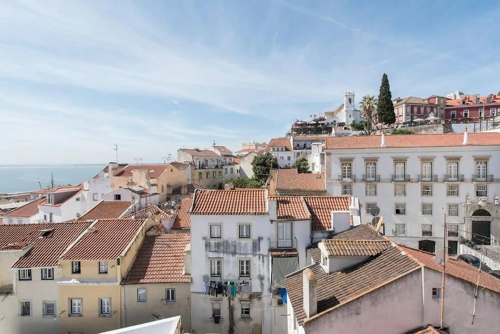 Alfama Stunning River And Historic City Views 2Bedrooms & 2Bathrooms Ac Balcony 18Th Century Building Lisboa Apartmán
