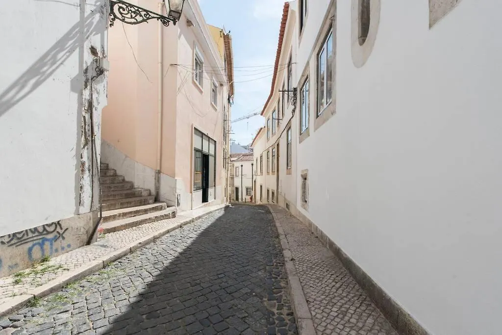 Alfama Stunning River And Historic City Views 2Bedrooms & 2Bathrooms Ac Balcony 18Th Century Building Lisboa Portugalsko