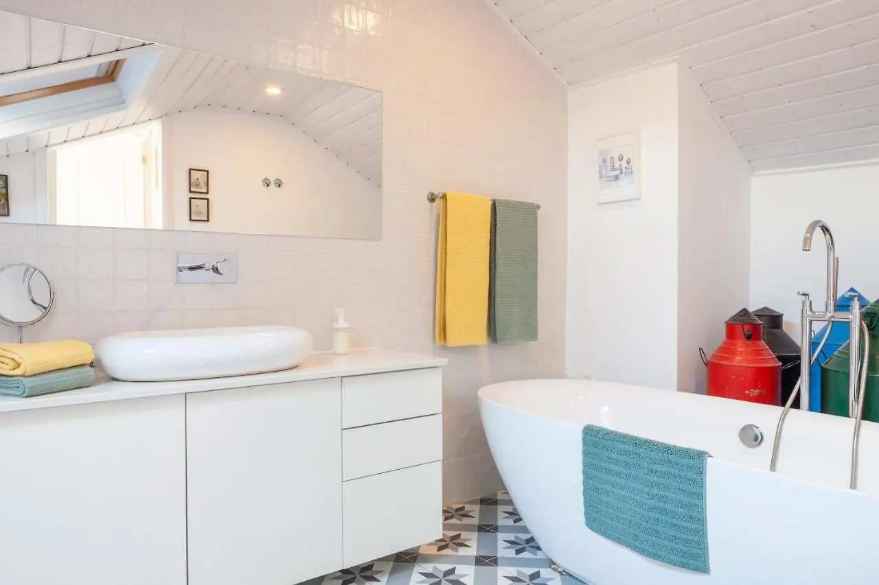 Alfama Stunning River And Historic City Views 2Bedrooms & 2Bathrooms Ac Balcony 18Th Century Building Lisboa 0*,  Portugalsko