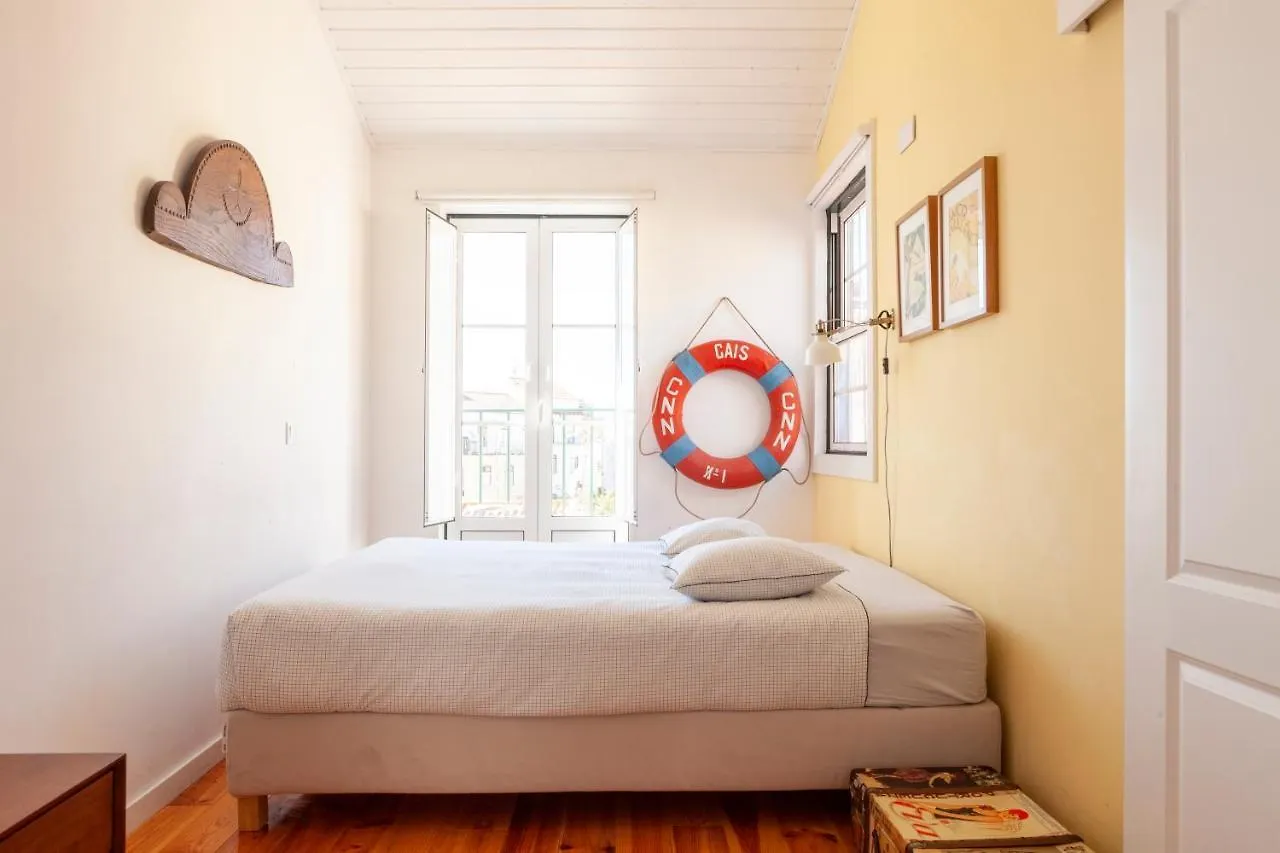Alfama Stunning River And Historic City Views 2Bedrooms & 2Bathrooms Ac Balcony 18Th Century Building Lisboa