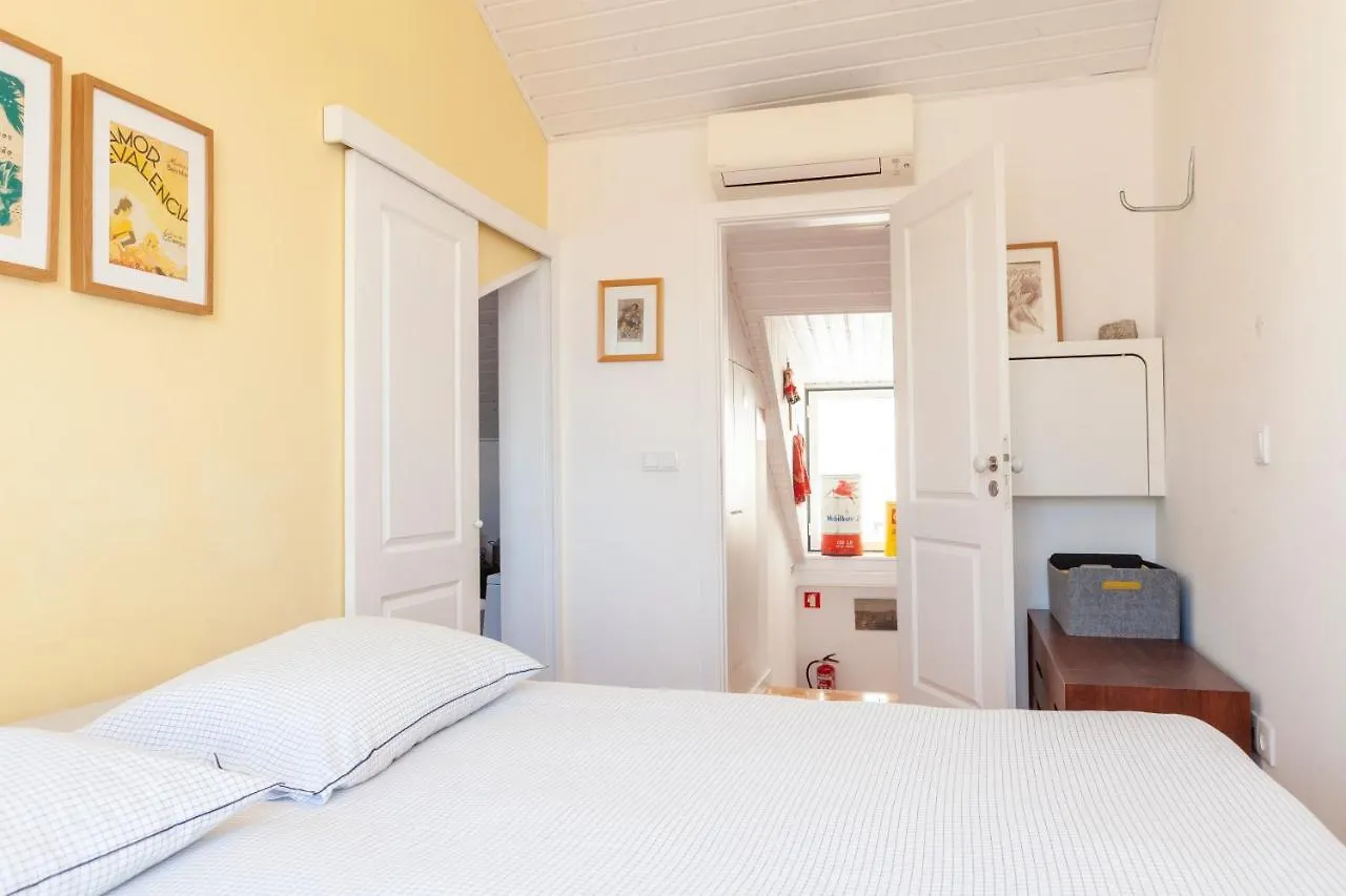 Alfama Stunning River And Historic City Views 2Bedrooms & 2Bathrooms Ac Balcony 18Th Century Building Lisboa 0*,